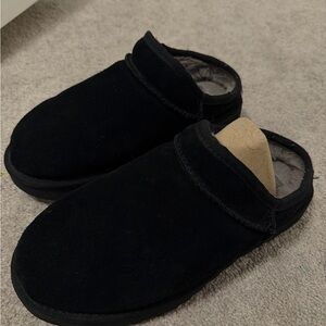 UGG Women's Classic Slipper